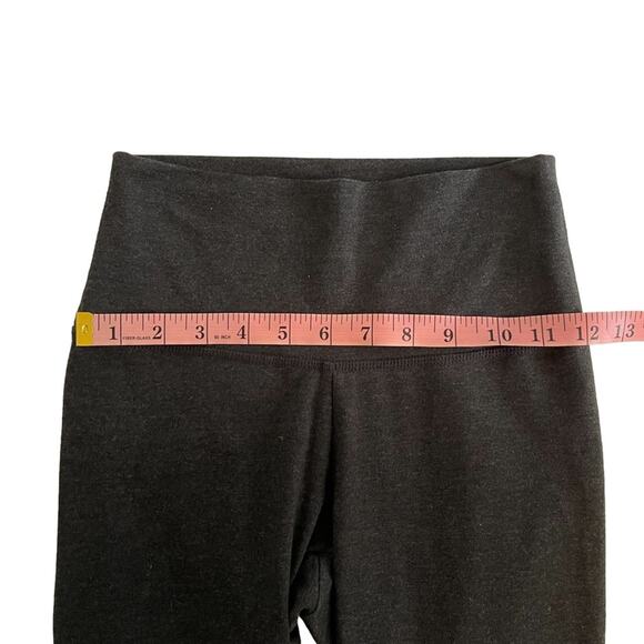 Aerie Heathered Gray High Waisted Flower Cut Out Leggings - Picture 5 of 8